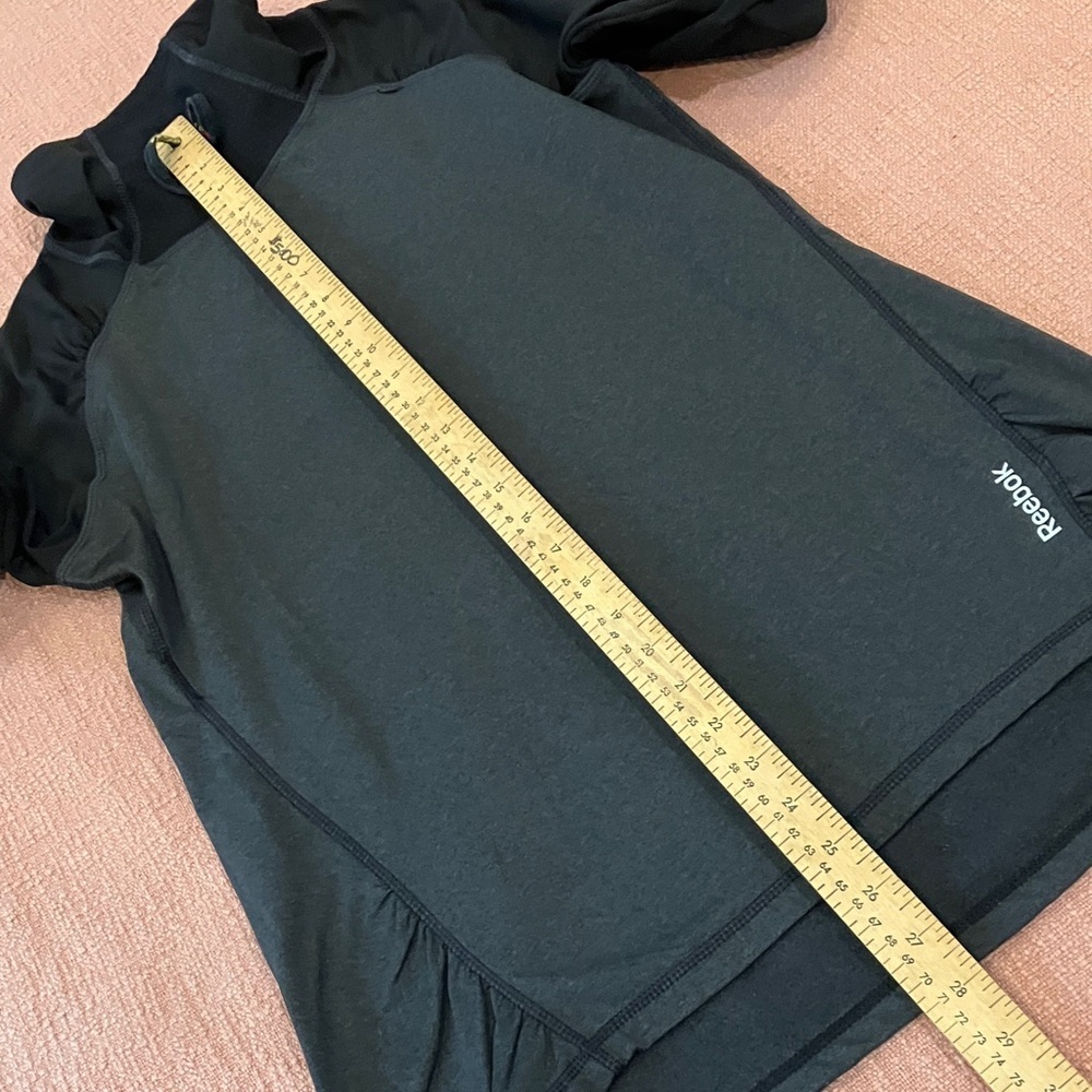 Reebok large wm’s Performance Long Sleeve Shirt / fleece sweater - Picture 7 of 16